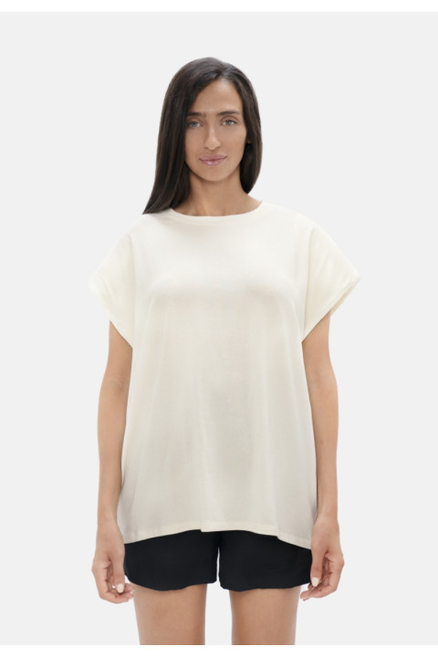 Muscat  - Bold Shoulder Tee - Powder