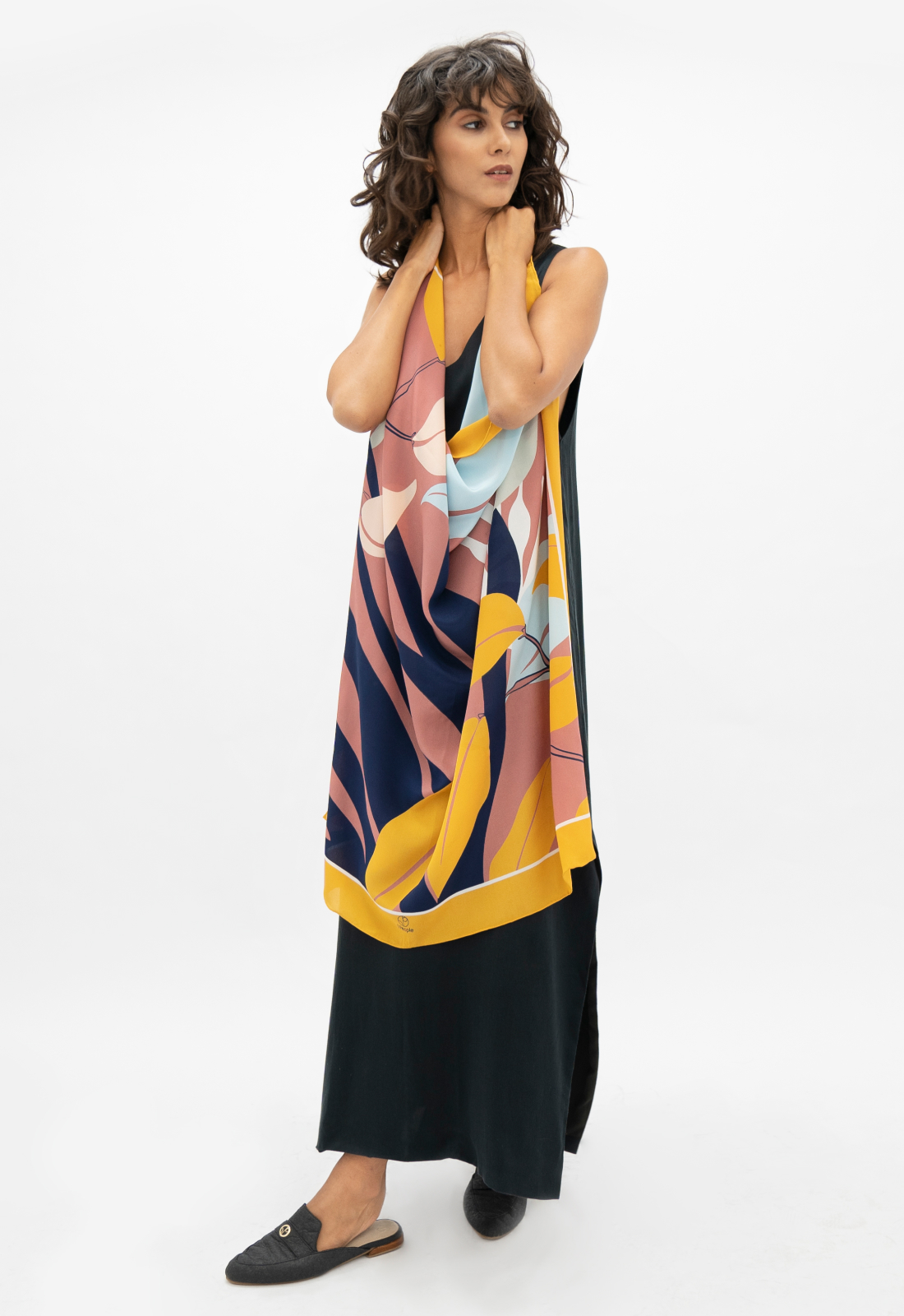 Amelia Scarf - 1 People